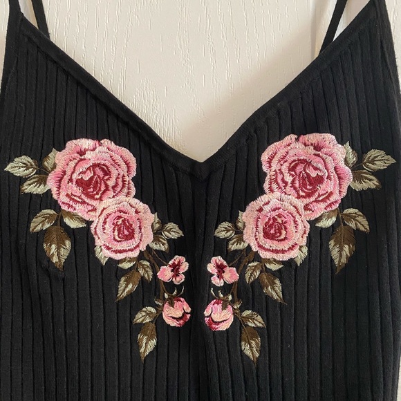 Kendall and Kylie tank top with floral embroidery - Picture 4 of 4
